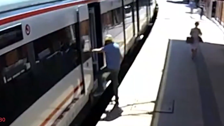 Hombre arrastrado por un tren en Madrid