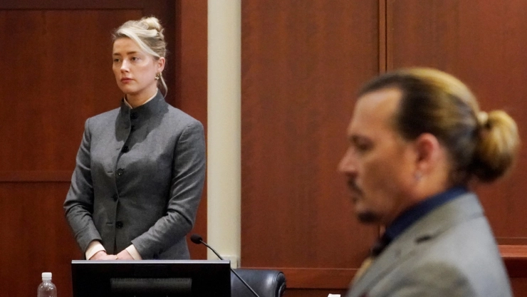amber heard johnny depp ojos