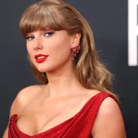 Foto con el rostro de la cantante Taylor Swift
