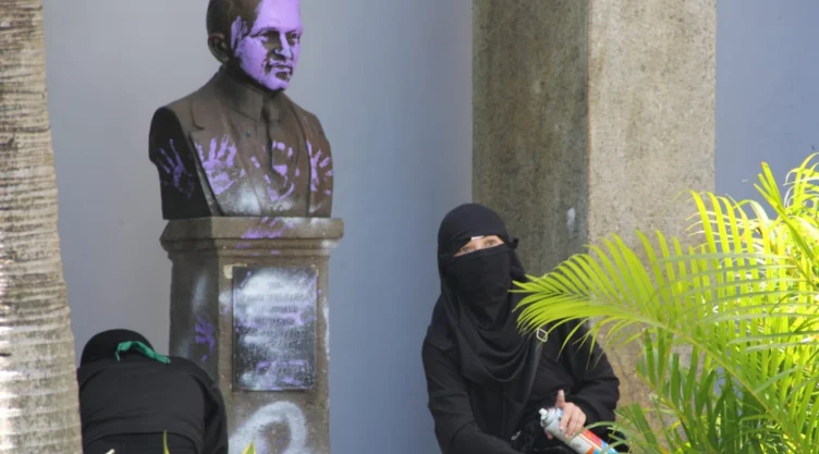 mujeres-pintas-tabasco.jpg
