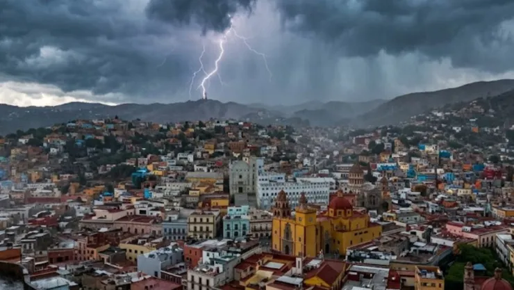 ¡TOMA TUS PRECAUCIONES! Esperan LLUVIAS y VIENTOS MUY FUERTES en Guanajuato