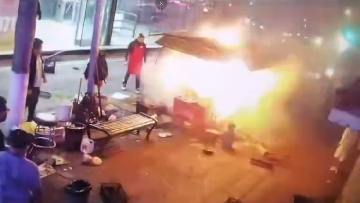 Explota puesto de tacos