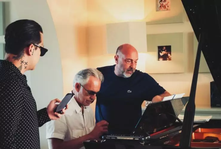 Christian Nodal fue el único mexicano entre los invitados de Andrea Bocelli