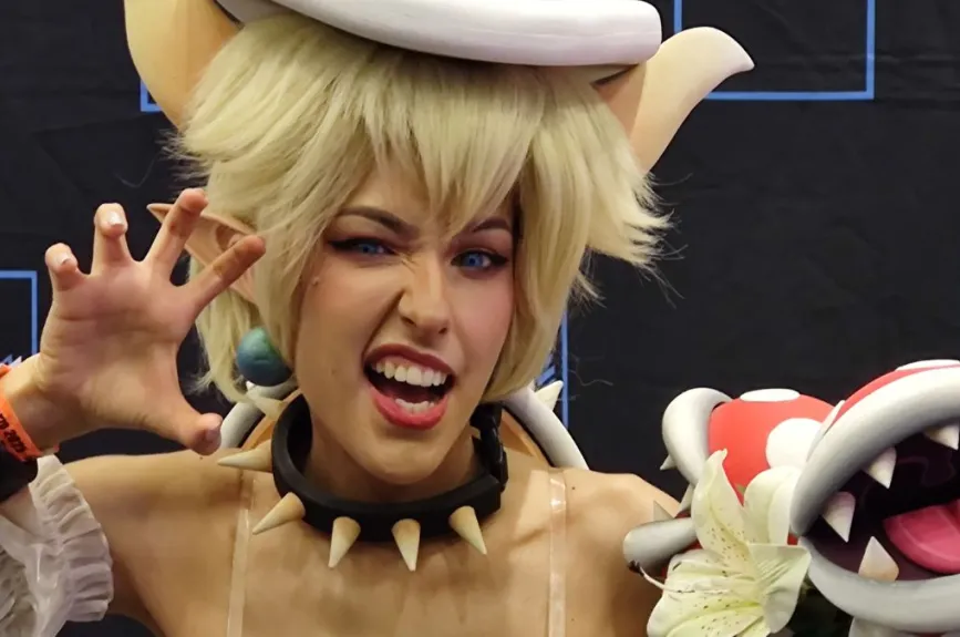 En esta edición de la convención, los cosplays de videojuegos fueron una de las grandes estrellas. Personajes icónicos, no solo estuvieron presentes, sino que cobraron vida gracias al increíble trabajo en los trajes y el detallado maquillaje.