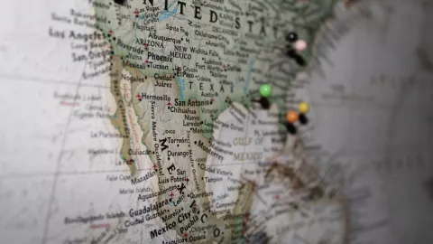 ¿Vas a viajar fuera de México? Conoce el trámite del pasaporte mexicano 2022.