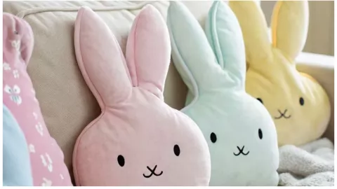 almohadas viejos reciclar peluches de conejo