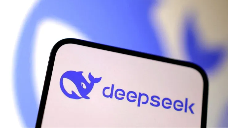 ‘DeepSeek’ sacude mercados mundiales; provoca pérdidas en sector tecnológico de EU