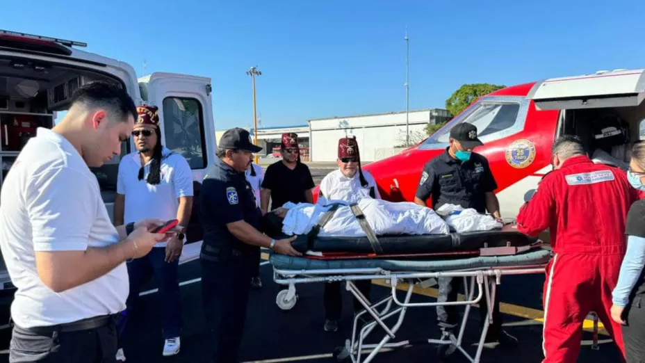 Trasladan a menor de Mazatlán a Estados Unidos por quemaduras por pirotecnia.