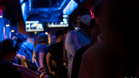 fiestas covid en Alabama, EU