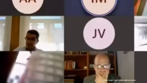 legislador baño videollamada cámara.jpg