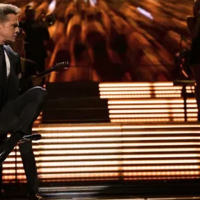 luis miguel gira 2027.jpg