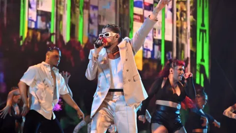 Bad Bunny zócalo gratis