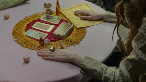 Horóscopo de Nana Calistar para hoy lunes 16 de marzo de 2026 predicciones para los 12 signos del zodiaco