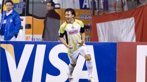 Chivas Omar Arellano anuncia se retira del fútbol profesional.jpg