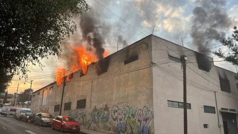 Incendio en &Aacute;lvaro Obreg&oacute;n