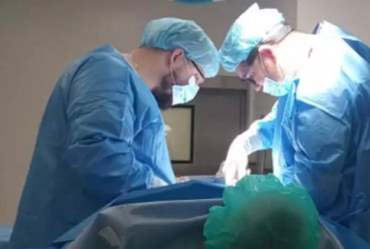 Hospital deja que paciente vea el Mundial en plena cirugía