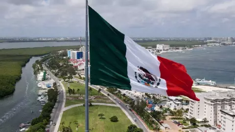¿Cuál es el significado de los colores de la bandera de México?