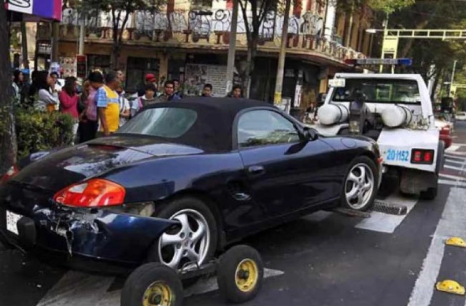 2 mujeres que conducían en estado de ebriedad atropellaron a una mujer en la Roma