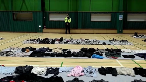 Exhiben objetos de las víctimas de estampida en Seúl