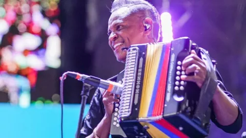 ¡De luto! Muere el cantante Omar Geles, compositor de ‘Los caminos de la Vida’