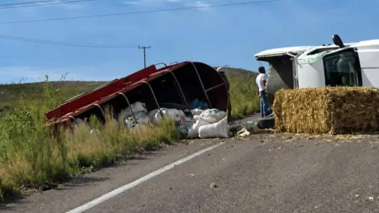 volcadura carretera Chihuahua–Parral