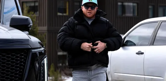 carros lujosos de canelo alvarez.jpg