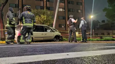 choque contra poste.jpeg