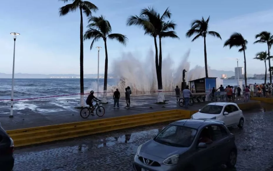 Huracán Priscila 7 octubre 2025.jpg