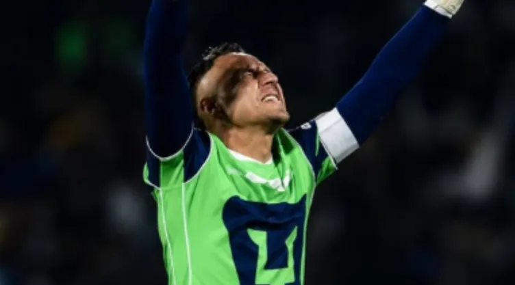 keylor-navas-campeon-cu-vs-pumas.jpg