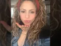 Shakira alfombra roja.jpg