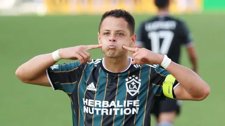 Chicharito marcado con el LA Galaxy