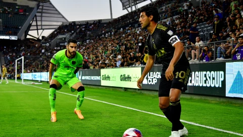 Carlos Vela con el LAFC