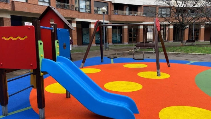 ¡Trágico! Juegos infantiles colapsan y MATAN a una niña de 10 años; otros 4 resultaron heridos