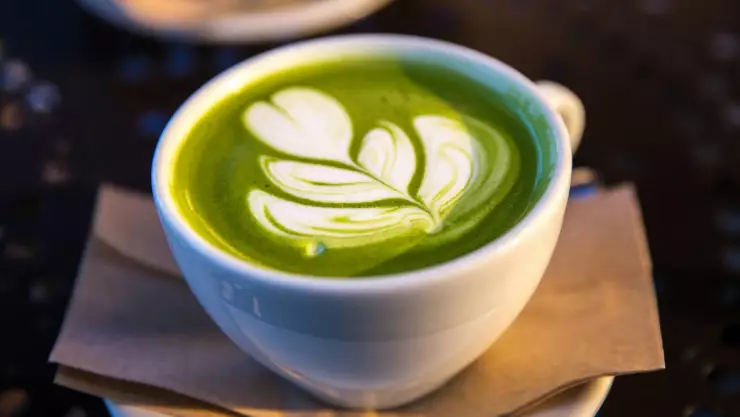 ¿Qué es el Matcha? Estos son los beneficios de este antioxidante y cómo puedes consumirlo