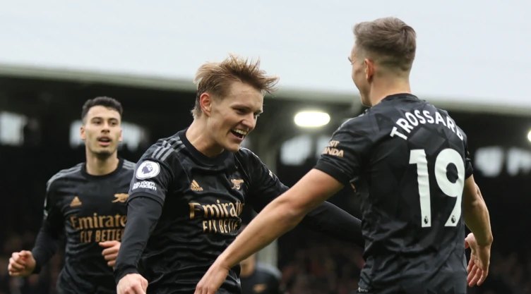 Arsenal festeja anotación ante Fulham