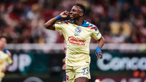 América se queja por racismo contra Julián Quiñones en partido contra Chivas