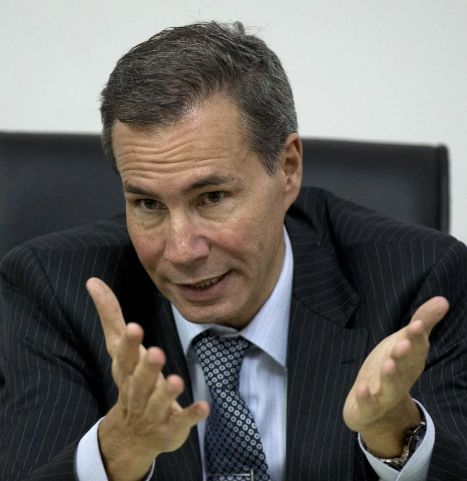 Según los primeros resultados de la autopsia practicada al cadáver del fiscal Alberto Nisman, no hubo participación de terceras personas en su muerte.