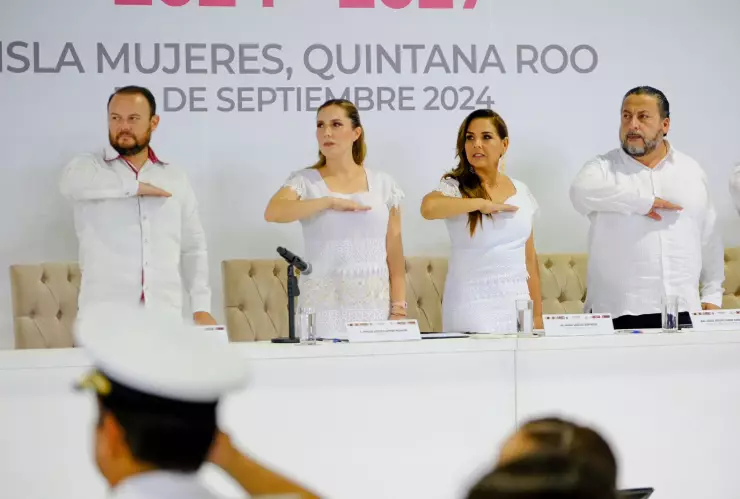 Atenea Gómez Ricalde tomó protesta como presidenta municipal de Isla Mujeres 2024-2027