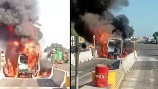 Ambulancia se incendia en caseta de autopista Manzanillo–Colima.jpg