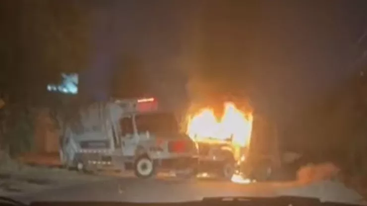 Camiones de basura rumbo a Tepuche