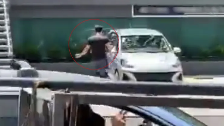 Mujer exhibe a presunto infiel en el bulevar Hermanos Serdán de Puebla (VIDEO)