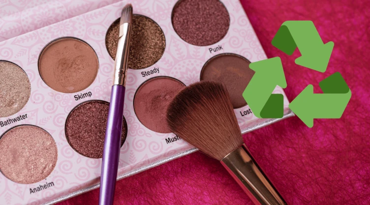 5 ideas para reciclar envases de sombras y darles un segundo uso.png