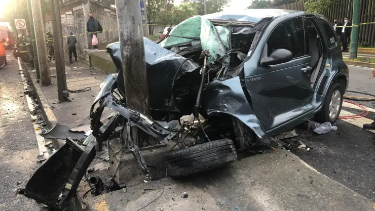 auto destrozado.jpg