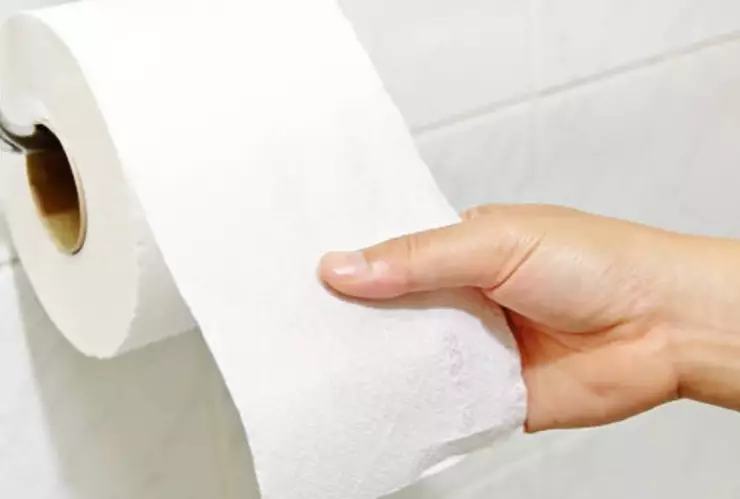 ¡CUIDADO! Limpiarte con papel higiénico puede causarte infecciones; te contamos la razón