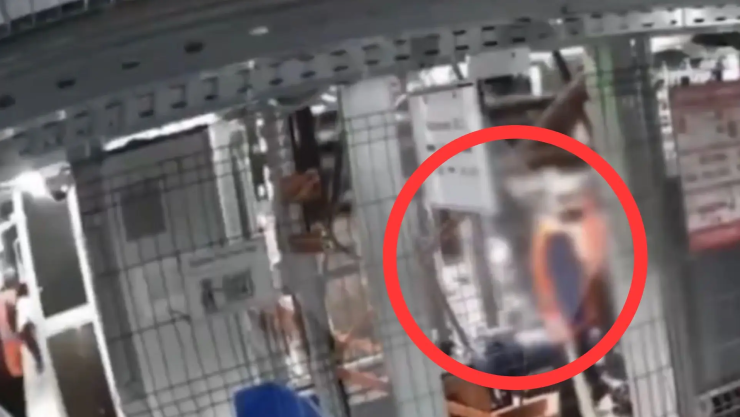 Trabajadora aplastada por ascensor