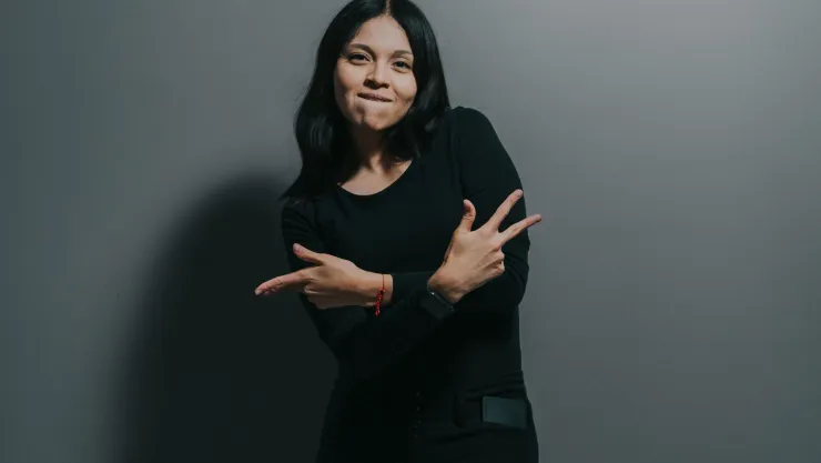 ¿Cuáles son los rasgos psicológicos de alguien que le gusta mucho vestir con ropa negra?
