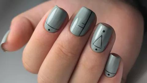 uñas grises oficina