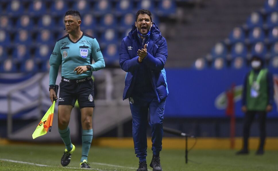 Nicolás Lárcamon entrenador del Puebla