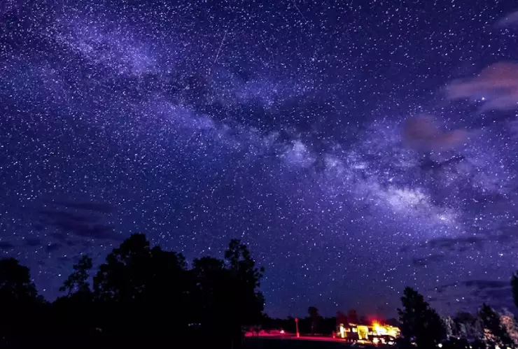 ¡Habrá doble lluvia de estrellas! Los fenómenos astronómicos de agosto 2024
