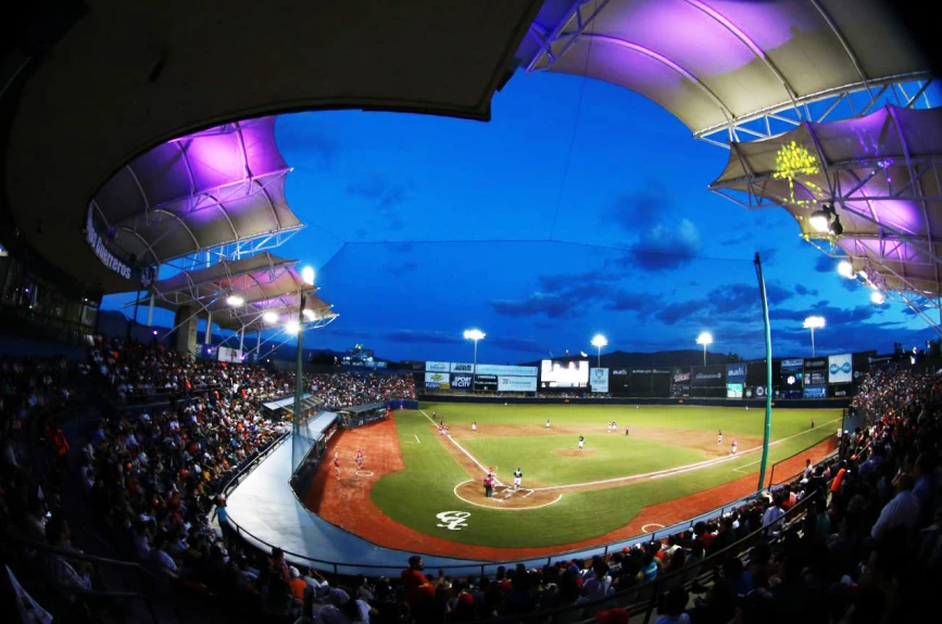 ESTADIO EDUARDO VASCONCELOS
